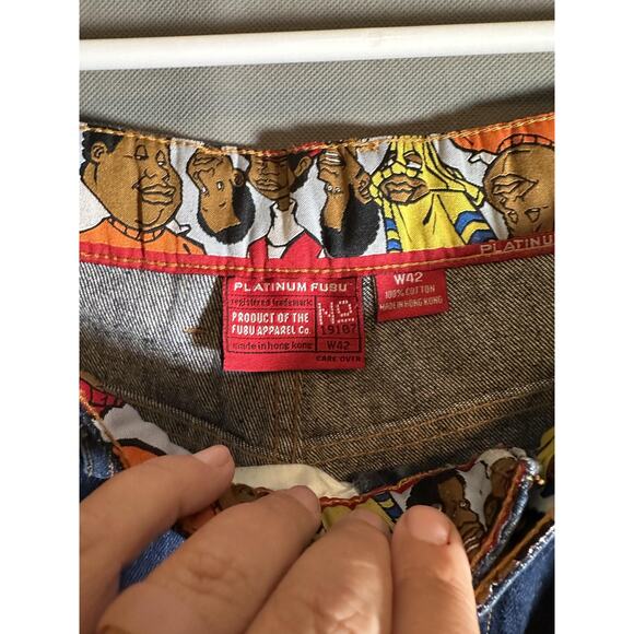 Platinum FUBU Shorts Mens W42 Blue Denim Embroidered Junkyard Gang Hip Hop Y2K - Picture 3 of 6
